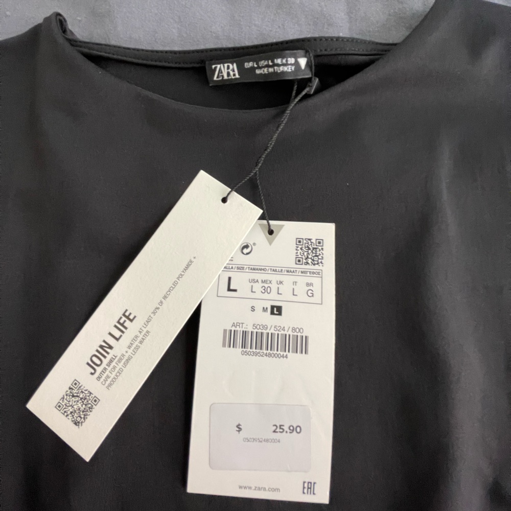 Zara women’s body suit long sleeve, never been worn w/ tags